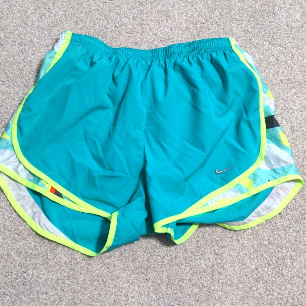 Nike running short